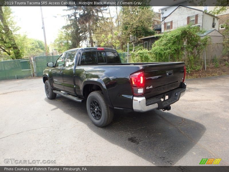 Midnight Black Metallic / Cement Gray 2019 Toyota Tacoma SR5 Access Cab 4x4