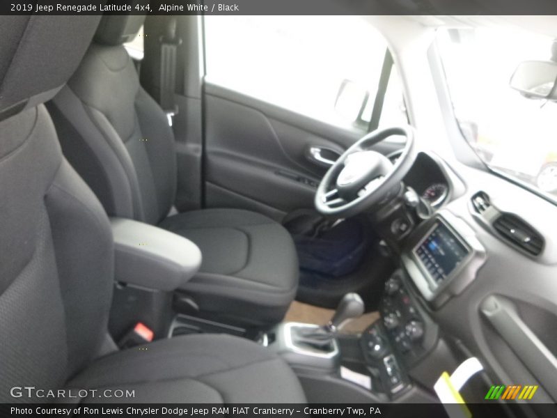 Alpine White / Black 2019 Jeep Renegade Latitude 4x4
