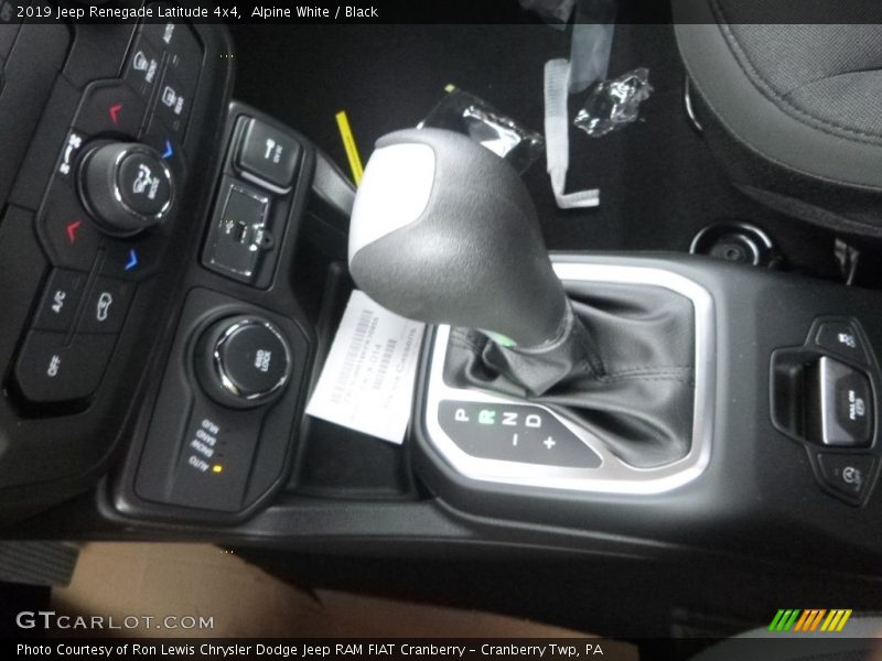 Alpine White / Black 2019 Jeep Renegade Latitude 4x4