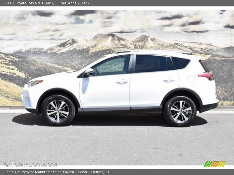 Super White / Black 2018 Toyota RAV4 XLE AWD