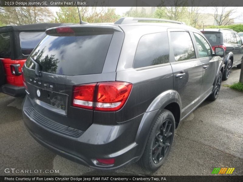 Granite Pearl / Black 2019 Dodge Journey SE
