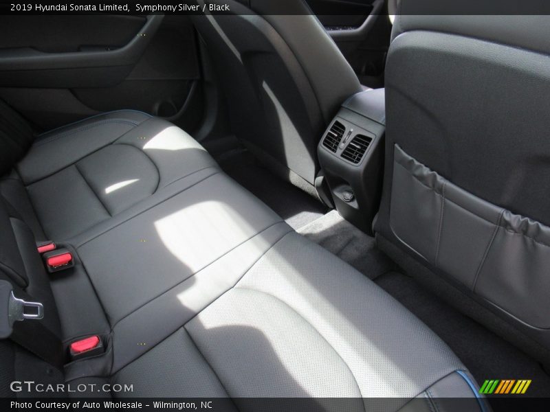 Symphony Silver / Black 2019 Hyundai Sonata Limited