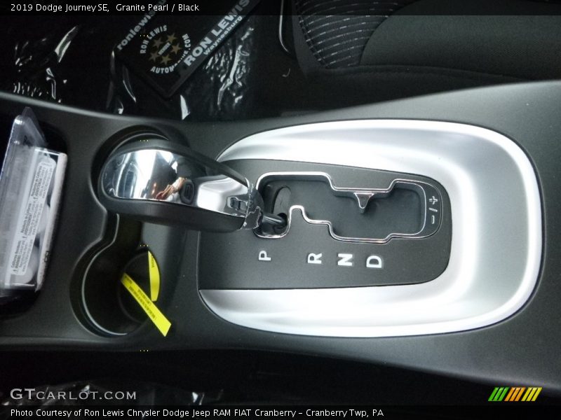 Granite Pearl / Black 2019 Dodge Journey SE