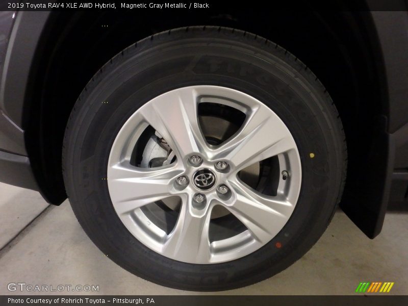 Magnetic Gray Metallic / Black 2019 Toyota RAV4 XLE AWD Hybrid
