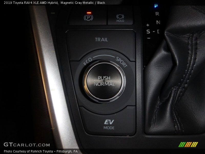 Magnetic Gray Metallic / Black 2019 Toyota RAV4 XLE AWD Hybrid