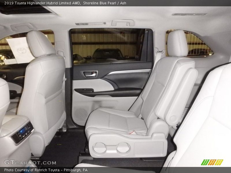 Shoreline Blue Pearl / Ash 2019 Toyota Highlander Hybrid Limited AWD