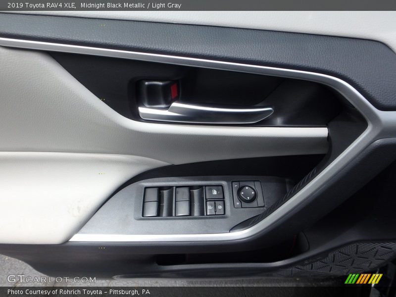 Midnight Black Metallic / Light Gray 2019 Toyota RAV4 XLE