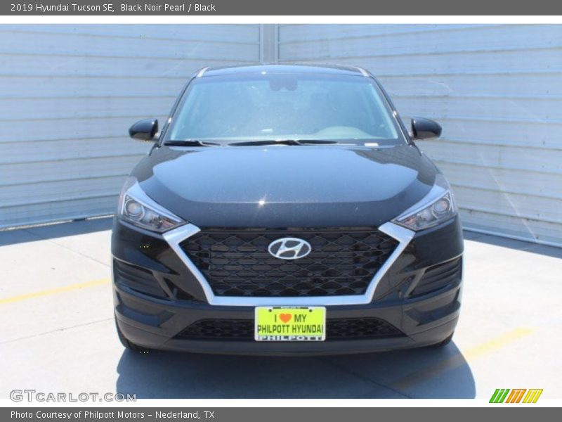 Black Noir Pearl / Black 2019 Hyundai Tucson SE