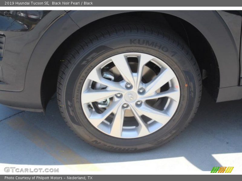 Black Noir Pearl / Black 2019 Hyundai Tucson SE