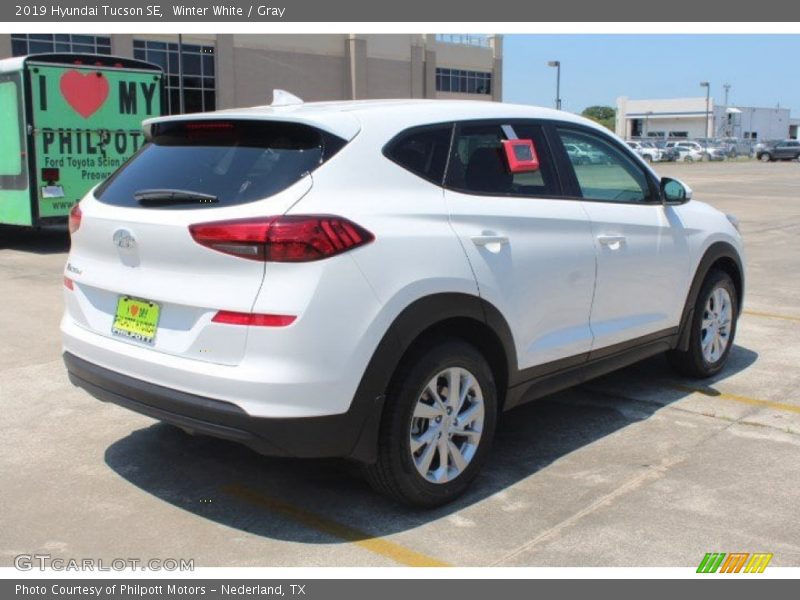 Winter White / Gray 2019 Hyundai Tucson SE