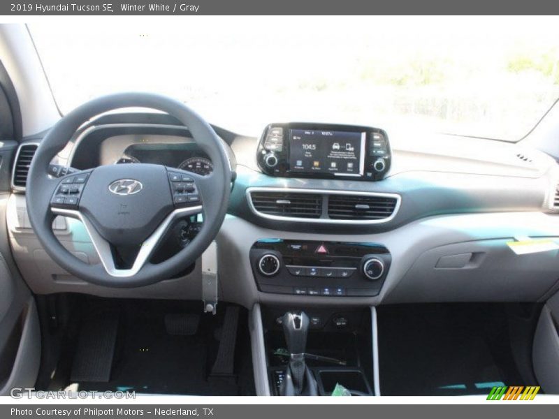 Winter White / Gray 2019 Hyundai Tucson SE