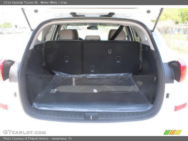 Winter White / Gray 2019 Hyundai Tucson SE