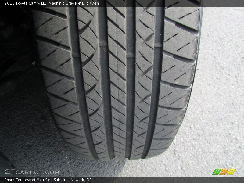 Magnetic Gray Metallic / Ash 2011 Toyota Camry LE