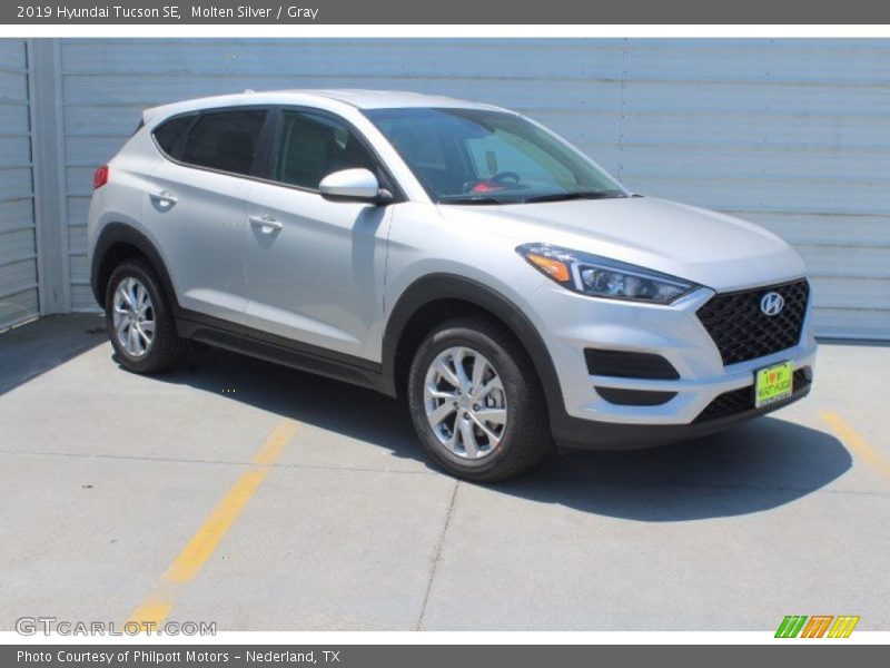 Molten Silver / Gray 2019 Hyundai Tucson SE