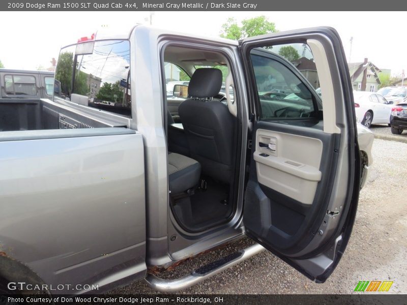 Mineral Gray Metallic / Dark Slate Gray 2009 Dodge Ram 1500 SLT Quad Cab 4x4