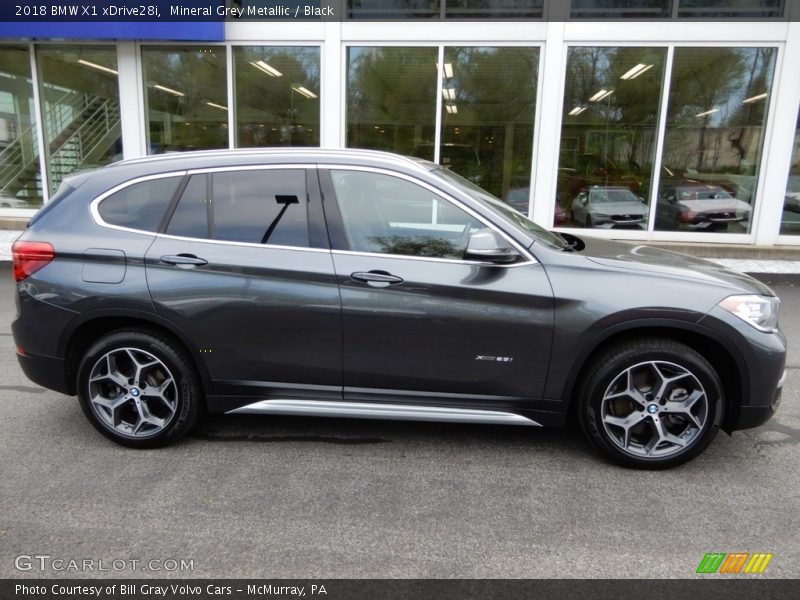 Mineral Grey Metallic / Black 2018 BMW X1 xDrive28i