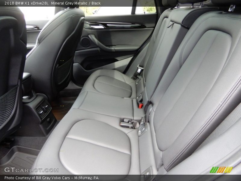 Mineral Grey Metallic / Black 2018 BMW X1 xDrive28i