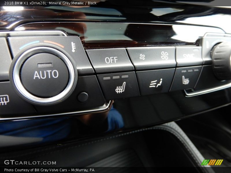Mineral Grey Metallic / Black 2018 BMW X1 xDrive28i