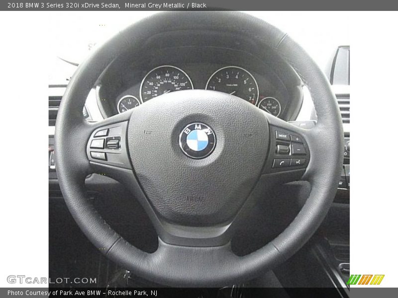 Mineral Grey Metallic / Black 2018 BMW 3 Series 320i xDrive Sedan