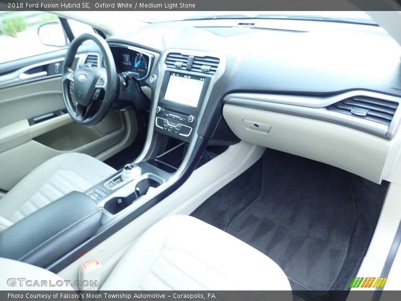 Oxford White / Medium Light Stone 2018 Ford Fusion Hybrid SE