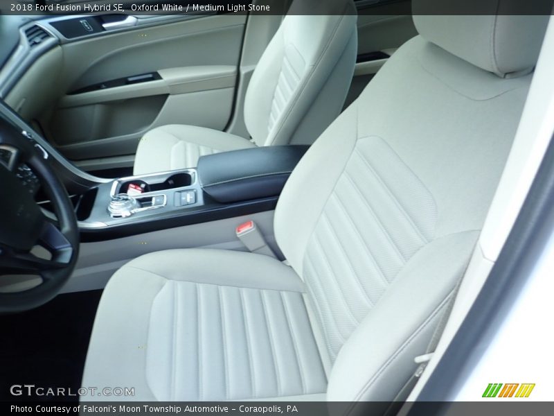 Oxford White / Medium Light Stone 2018 Ford Fusion Hybrid SE