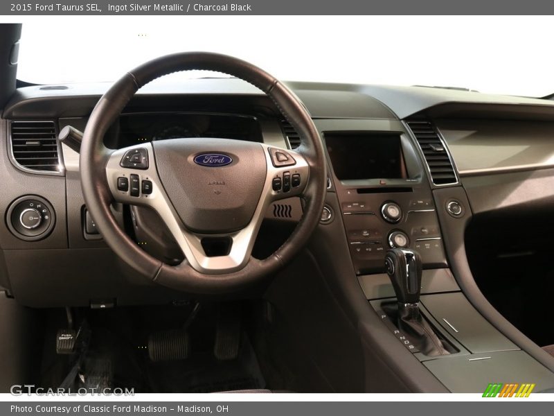 Ingot Silver Metallic / Charcoal Black 2015 Ford Taurus SEL