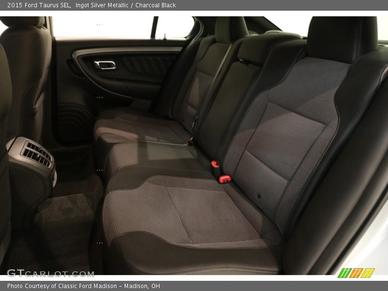 Ingot Silver Metallic / Charcoal Black 2015 Ford Taurus SEL
