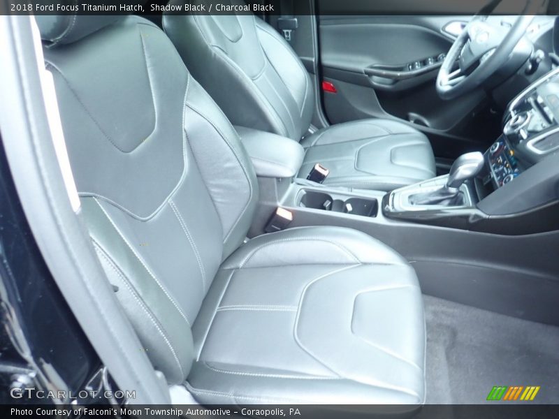 Shadow Black / Charcoal Black 2018 Ford Focus Titanium Hatch