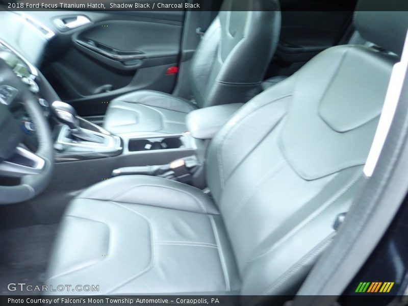 Shadow Black / Charcoal Black 2018 Ford Focus Titanium Hatch