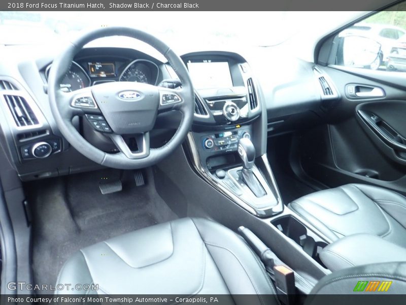 Shadow Black / Charcoal Black 2018 Ford Focus Titanium Hatch