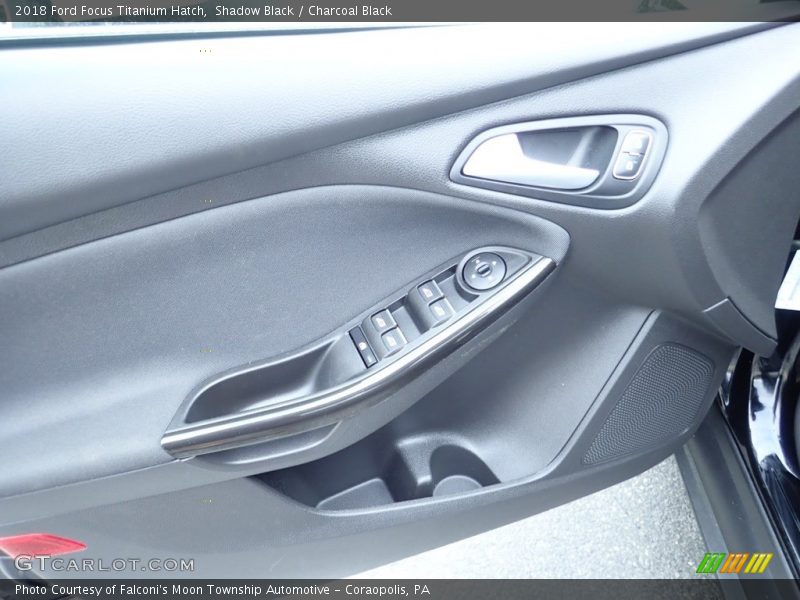 Shadow Black / Charcoal Black 2018 Ford Focus Titanium Hatch