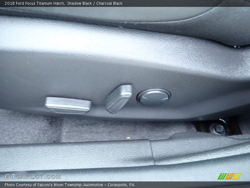 Shadow Black / Charcoal Black 2018 Ford Focus Titanium Hatch