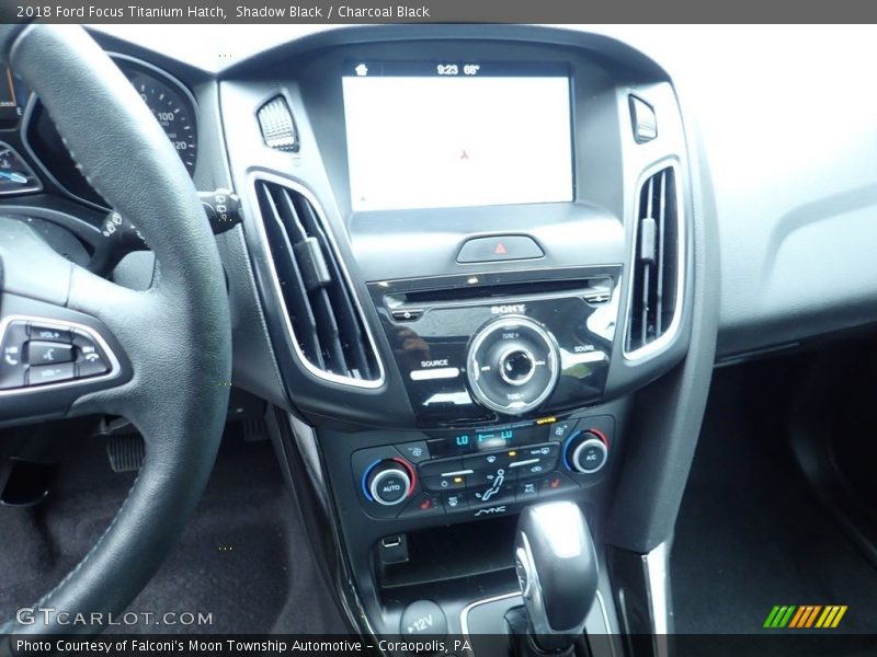 Shadow Black / Charcoal Black 2018 Ford Focus Titanium Hatch