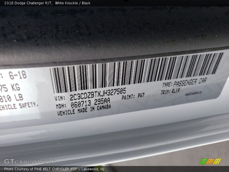 White Knuckle / Black 2018 Dodge Challenger R/T