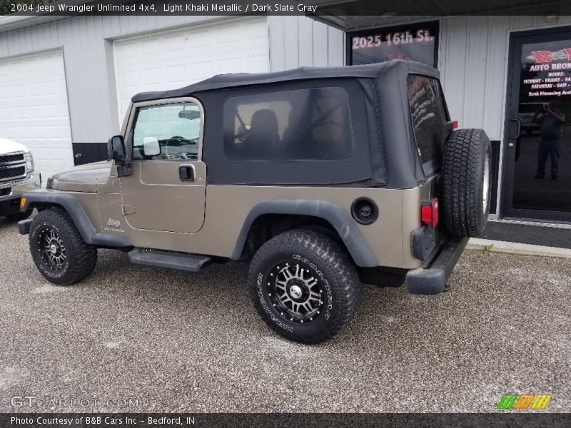 Light Khaki Metallic / Dark Slate Gray 2004 Jeep Wrangler Unlimited 4x4