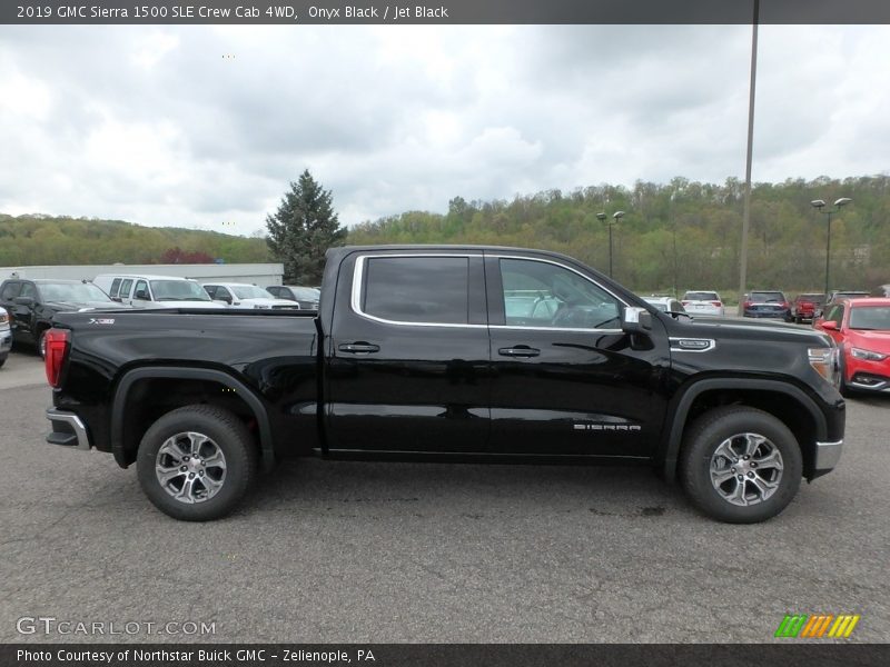  2019 Sierra 1500 SLE Crew Cab 4WD Onyx Black
