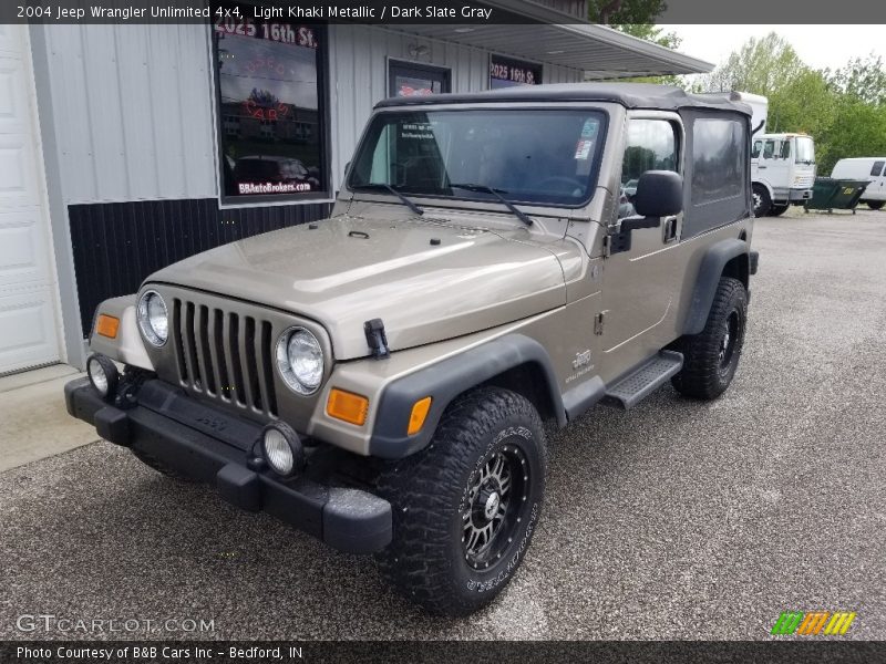Light Khaki Metallic / Dark Slate Gray 2004 Jeep Wrangler Unlimited 4x4