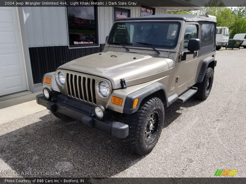 Light Khaki Metallic / Dark Slate Gray 2004 Jeep Wrangler Unlimited 4x4