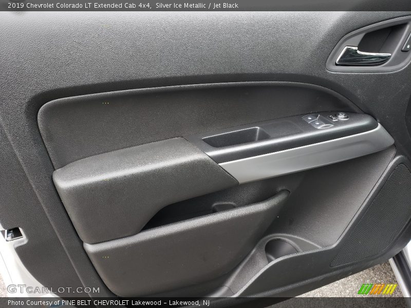 Silver Ice Metallic / Jet Black 2019 Chevrolet Colorado LT Extended Cab 4x4
