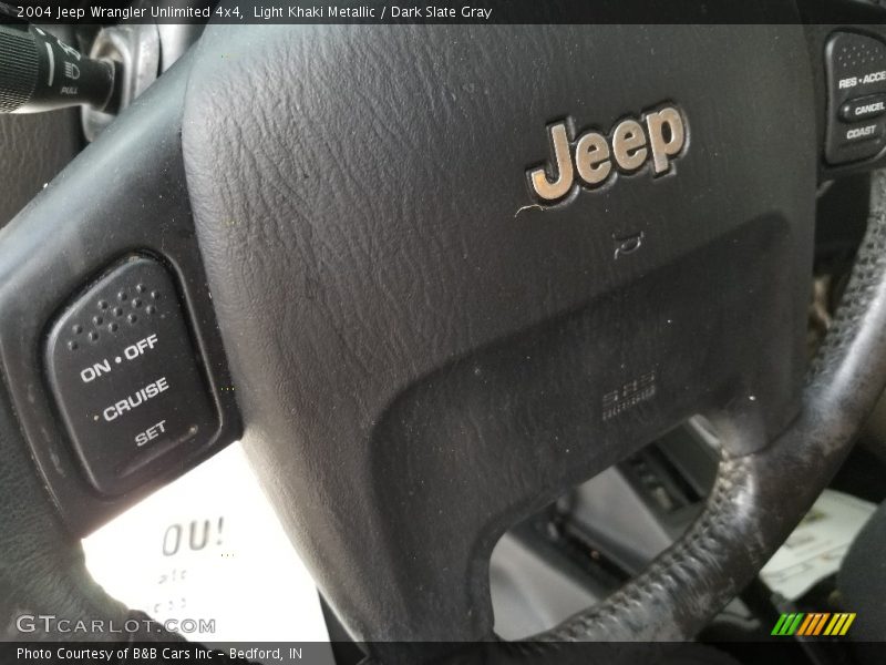 Light Khaki Metallic / Dark Slate Gray 2004 Jeep Wrangler Unlimited 4x4