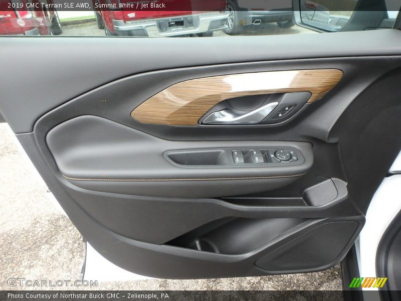 Summit White / Jet Black 2019 GMC Terrain SLE AWD