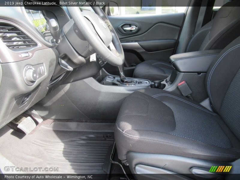 Billet Silver Metallic / Black 2019 Jeep Cherokee Latitude