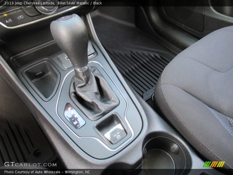 Billet Silver Metallic / Black 2019 Jeep Cherokee Latitude