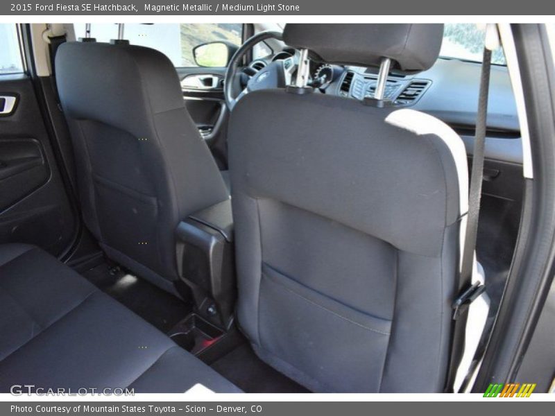 Magnetic Metallic / Medium Light Stone 2015 Ford Fiesta SE Hatchback
