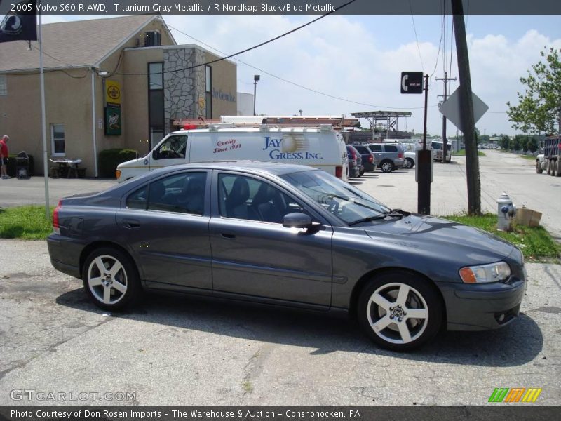 Titanium Gray Metallic / R Nordkap Black/Blue Metallic 2005 Volvo S60 R AWD