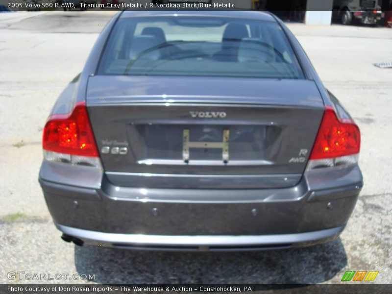 Titanium Gray Metallic / R Nordkap Black/Blue Metallic 2005 Volvo S60 R AWD