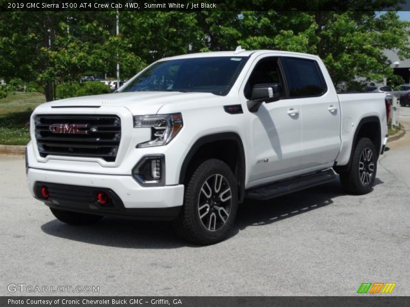 Front 3/4 View of 2019 Sierra 1500 AT4 Crew Cab 4WD