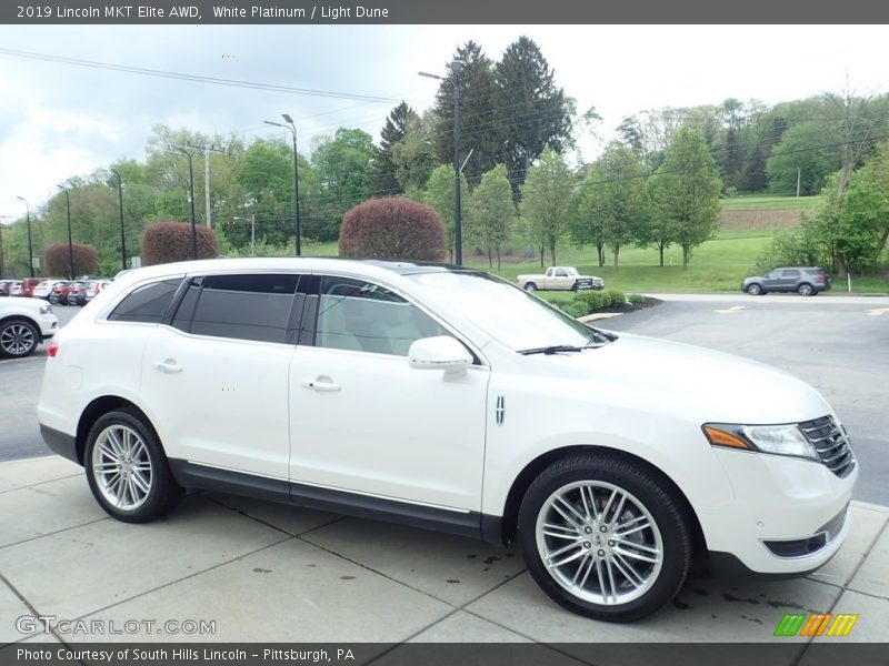 White Platinum / Light Dune 2019 Lincoln MKT Elite AWD