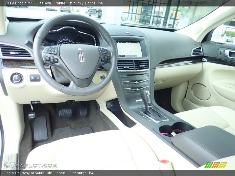 White Platinum / Light Dune 2019 Lincoln MKT Elite AWD