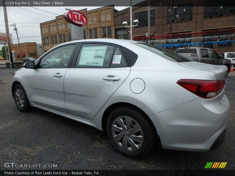Silky Silver / Black 2019 Kia Rio S